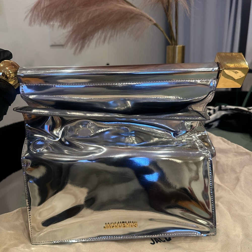 Jacquemus Le Rond Carre Silver Clutch - Picture 10 of 11